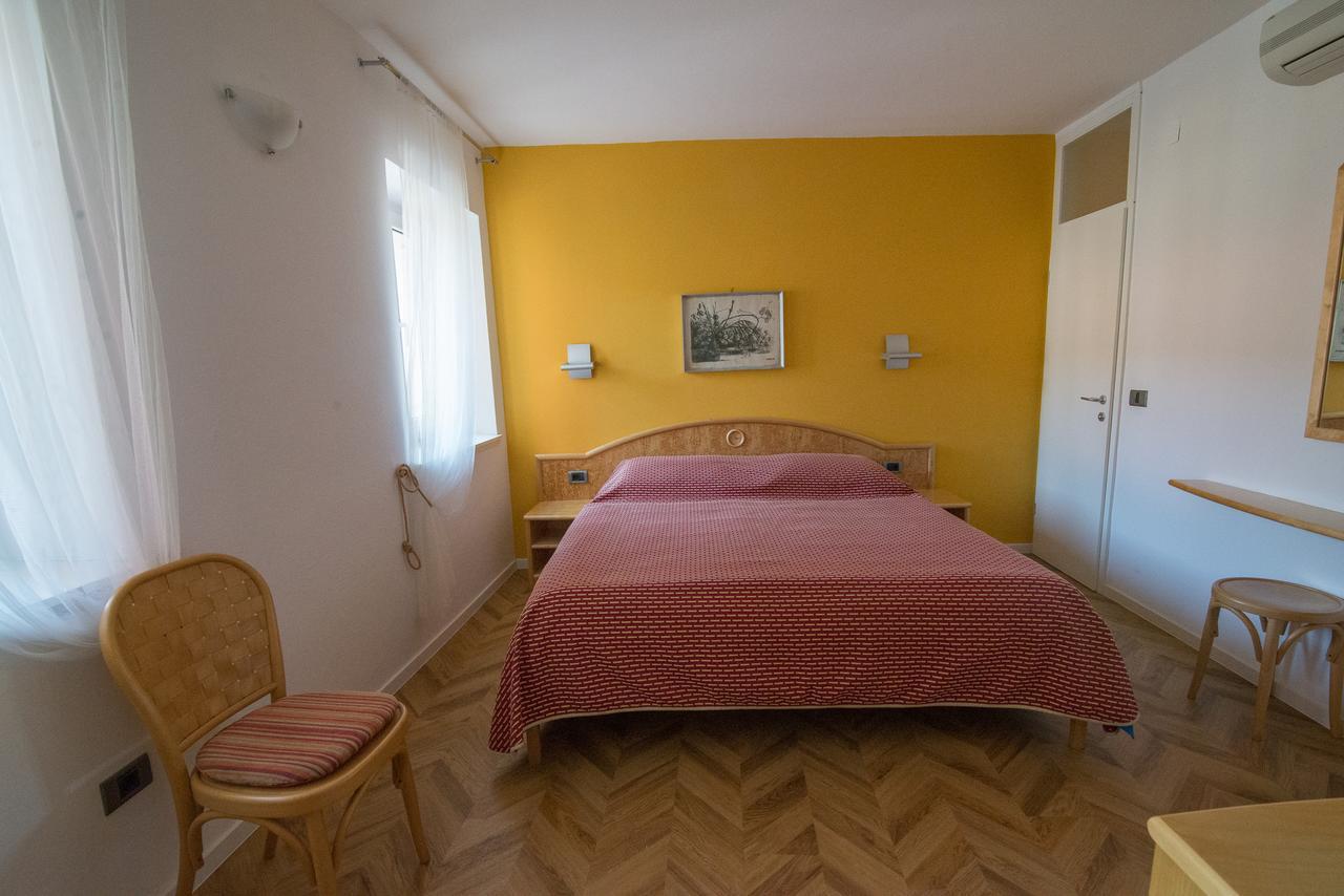Bed&Breakfast Saturn Veli Lošinj 外观 照片